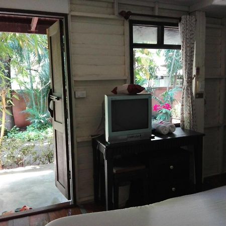 Smile House Guesthouse Chiang Mai Luaran gambar