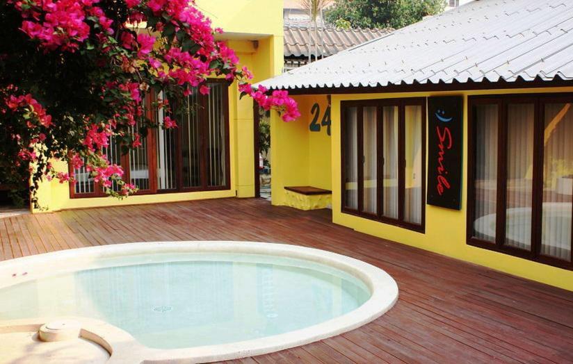 Smile House Guesthouse Chiang Mai Luaran gambar
