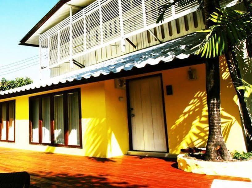 Smile House Guesthouse Chiang Mai Luaran gambar